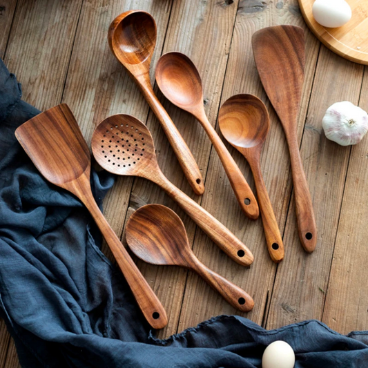 Set di utensili da cucina in legno