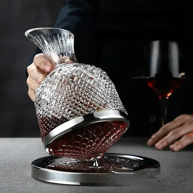 Caraffa per vino con cristalli rotanti